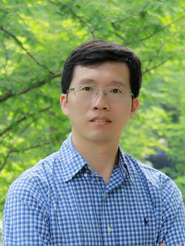 球速体育·（中国）官方网站QIUSU SPORTS创新论坛第六百二十九讲（“弘扬爱国奋斗精神、建功立业新时代”系列活动)：叶绿素合成的光调控机制