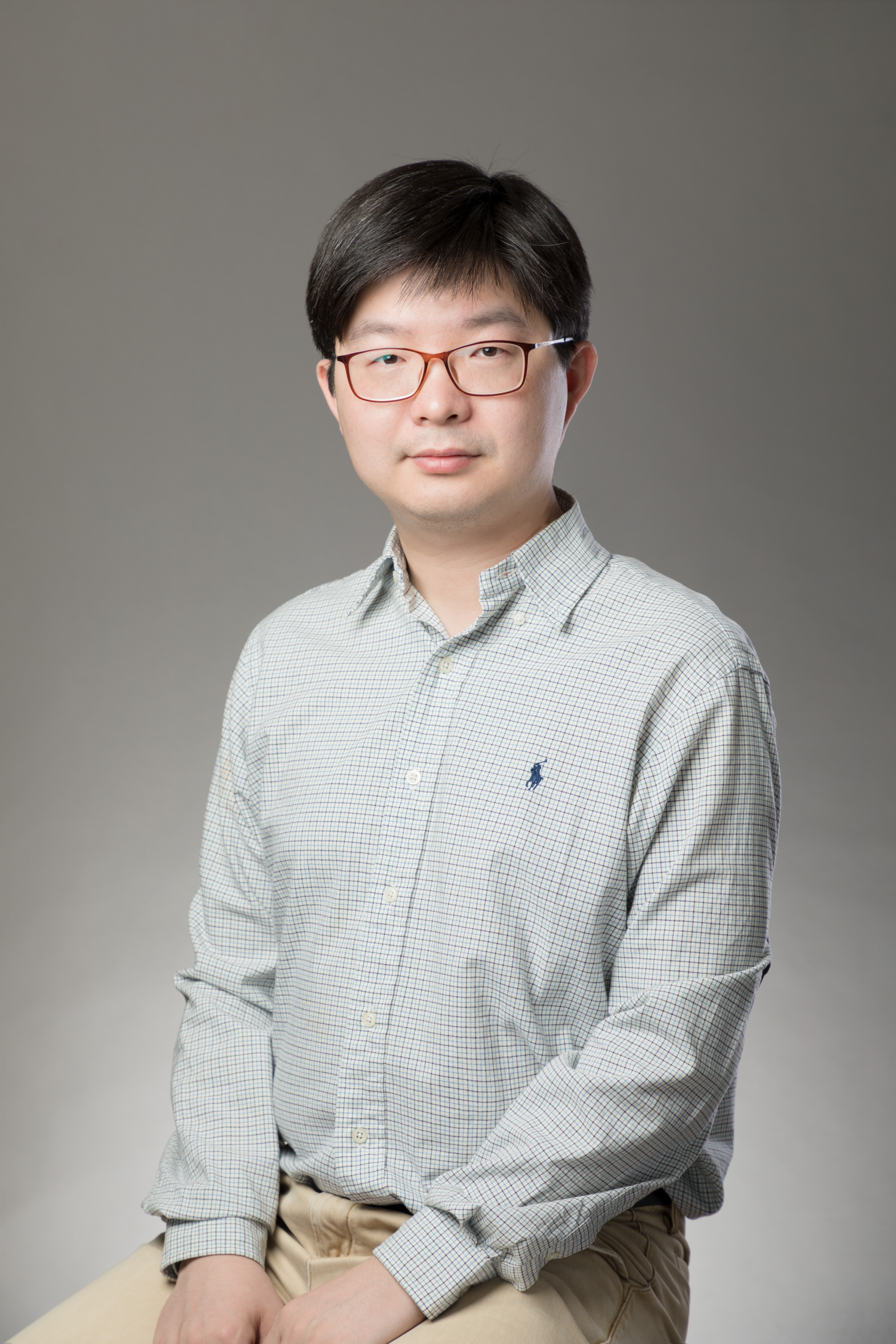 球速体育·（中国）官方网站QIUSU SPORTS创新论坛第一千六百五十三讲：On the Painleve II hierarchy and  their applications